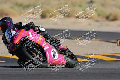 media/Oct-29-2022-CVMA (Sat) [[14c0aa3b66]]/Race 8 Supersport Middleweight/Folder 2/